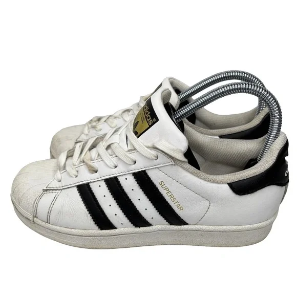 Adidas Superstar Women's Sneakers Size 1/2